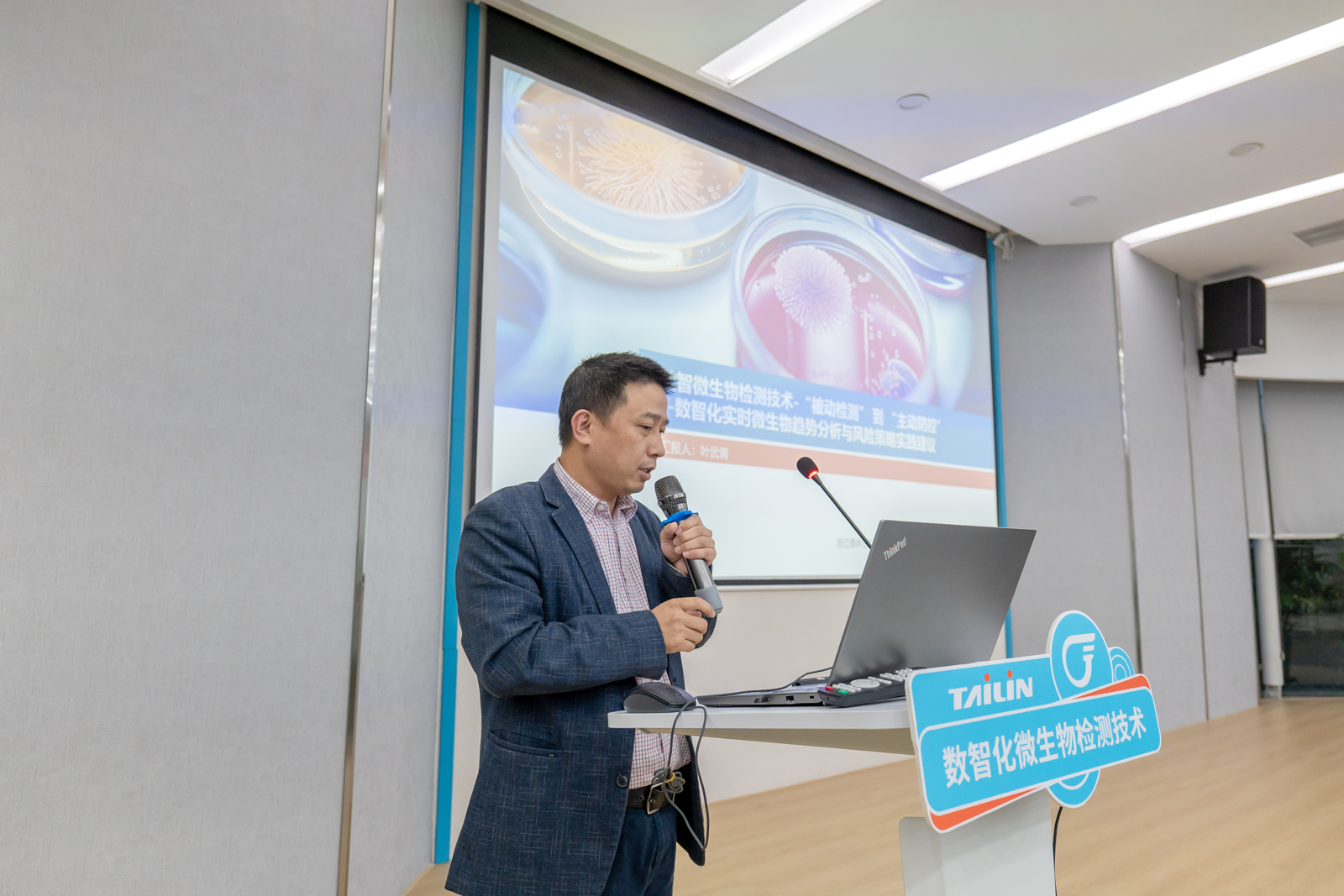 1762741138191324F7Er.png P1094773.png